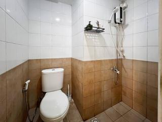 2BR Apt Green Pramuka with Pool & Wi-Fi by 2ndHome - 4