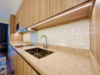 Novotel Suites - The Hotel at Acqua 1 - Manila - 3