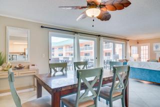 Steps to Beach, Pool Access Indian Shores Condo - Clearwater Beach - 3