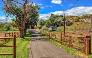 Hidden Valley Retreat - Foothill Views, Large Yard! - 2