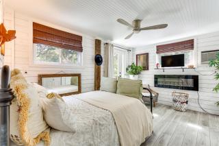 Coastal Oasis with Hot Tub Walk to Beach! - Holly Ridge - 1