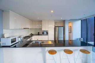 Perfect 4 Bdrm Penthouse open for 8 guests - Melbourne - 7