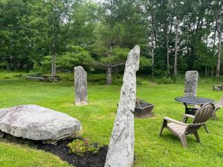 Falls Farmstead 1865 Ellis House Cozy and Comfy Apt #1 - 1