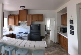 Centrally Located 2 Master Bedrooms to Explore all San Diego has to Offer - San Diego - 0