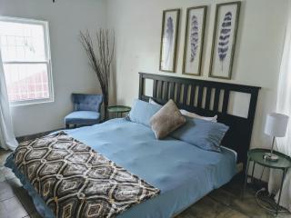 Centrally Located 2 Master Bedrooms to Explore all San Diego has to Offer - San Diego - 2