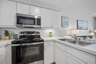 Luxury 17th Floor 1 BR Condo Direct Oceanfront Wyndham Ocean Walk Resort Daytona Beach | 1708 - Daytona Beach - 2