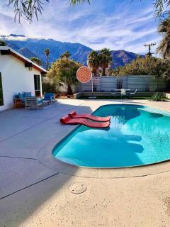 Mid-Century Krisel House with Salt Water Pool and Firepit - Palm Springs - 2