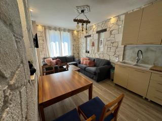 Stone Apartment 3 - 9