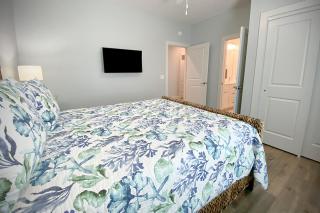 Seaside Unit A - Lower by Sea Scape Properties - 4