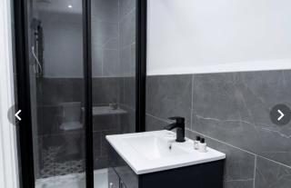 Franchise House Apartments - FREE Parking & Wifi - Contractor Friendly - Long Stays Welcome - 3