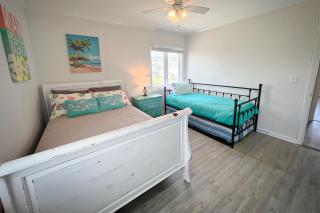 Seaview Unit A by Sea Scape Properties - Wrightsville Beach - 3