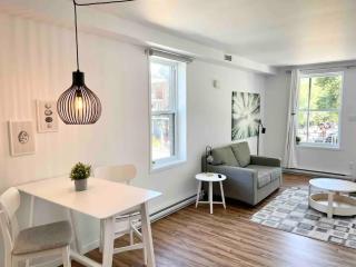 Le trio gourmand de la 3e Avenue - stationnement inclus - 2