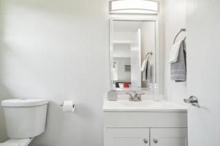 Pine Brook 1218 I Cozy & Comfy I Free Parking - Newark - 3