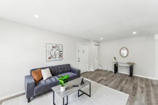 Pine Brook 1111 I State Of The Art 15 Bd Apt - Newark - 9
