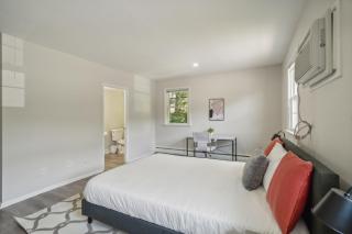 Pine Brook 618 I Cozy & Roomy I Gym & Pool - Newark - 5