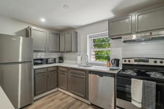 Pine Brook 908 I Lovely 2bd Spacious Apartment - Newark - 1