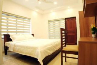 Lakeshore Premier Serviced Villa - Alleppey - 4