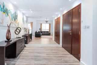 Huge apartment on the beach - 0