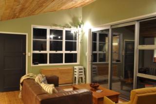 The Rimu Hut - Off-grid Luxury riverside cabin - - 1