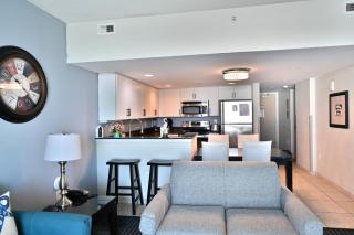 Stunning Ocean Front 2BD on the Second Floor, in Heart of MB - 2