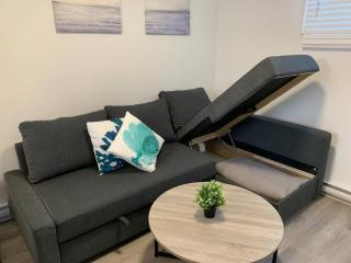 Spacious Cozy Retreat with Free Parking Included - Longueuil - 9
