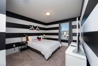 Charming 5BD Home All suites with Pool and BBQ Grill - 0