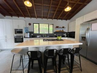 Modern mountain house - 9