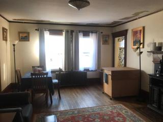 Discover Downeast Maine-Classic Comfortable Apt 2 - 4