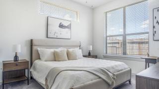 Landing at The Haywood - 1 Bedroom in Slaughter Creek - Austin - 2