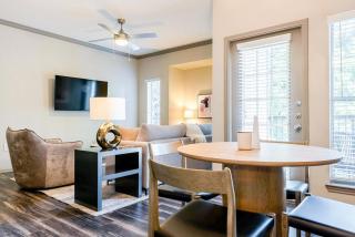 Landing at Lakeline Parmer Lane - 1 Bedroom in Avery Ranch Lakeline - 2