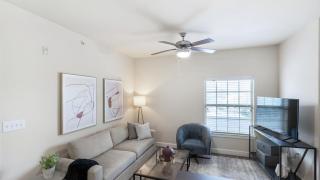 Landing at Mission Hill - Studio in Downtown New Braunfels - New Braunfels - 9