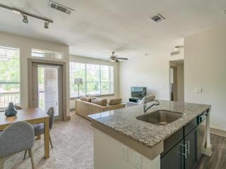 Landing at The Grayson - 1 Bedroom in Cypressdale - Spring - 5