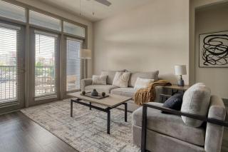 Landing at Enclave at Woodland Lakes - 2 Bedrooms in The Woodlands - Conroe - 0