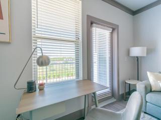 Landing at Highbridge at Egret Bay - 1 Bedroom in League City - 4