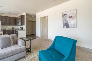 Landing at The Grayson - 2 Bedrooms in Cypressdale - Spring - 8