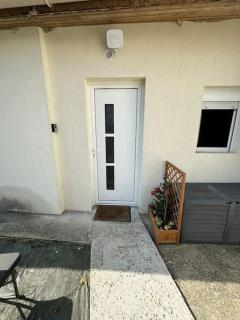 Suite 110 Jacuzzi et Sauna privatisé avec suite - Esbly - 9