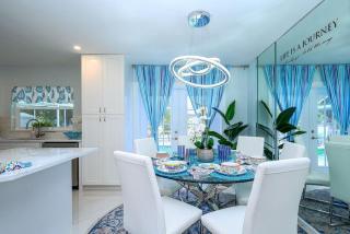 Coastal Getaway w/ Private Pool - Naples - 5
