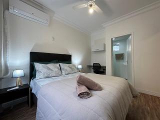 PO04- 1 Quarto ao lado Shop. Atlântico c/ Garagem - 4