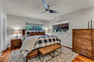 Charming Tahoe Cabin with Private Beach Access - Tahoe City - 7