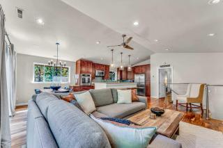 Charming Tahoe Cabin with Private Beach Access - Tahoe City - 4