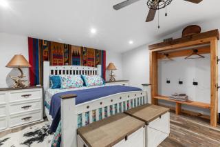 Guadalupe Bluff Bunk House - Kerrville - 1
