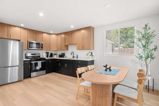 Family friendly Retreat w Luxury Amenities - Los Angeles - 2