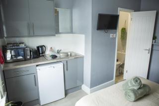 34 Evesham Road - Double Rooms - Shottery - 2