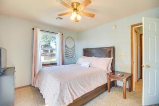 Incredible Log Home 1 Mile From Lake Tenkiller - 1