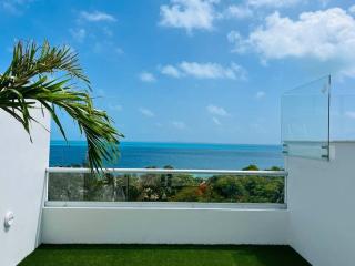 1 min walking the beach, Amazing RoofTop,Brandnew - 8