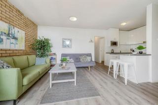 Flynns Beach Apartments 5 41 Pacific Drive - Port Macquarie - 5