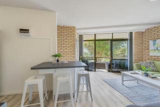 Flynns Beach Apartments 5 41 Pacific Drive - Port Macquarie - 3