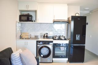 Millennial amplify comfort, 5 min walk to gateway, next to CCI and saunders park, free parking - Durban - 3