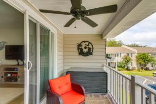 Condo with Amazing Amenities 1 Mi to Beach! - Mallory Park - 9
