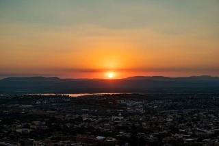 Melancholy Hill Sprawling Views of Endless Summer - 3